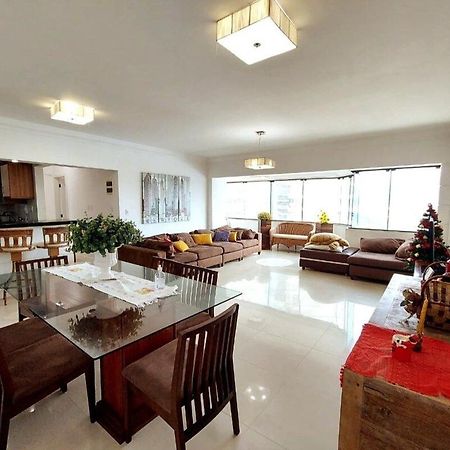 Apto Amplo 1Suite Mais 2Quartos - Quadra Mar 50M Da Praia - Somente Familiares Balneario Camboriu Luaran gambar