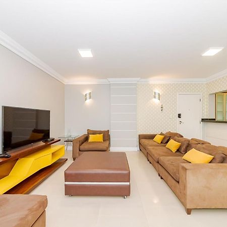 Apto Amplo 1Suite Mais 2Quartos - Quadra Mar 50M Da Praia - Somente Familiares Balneario Camboriu Luaran gambar