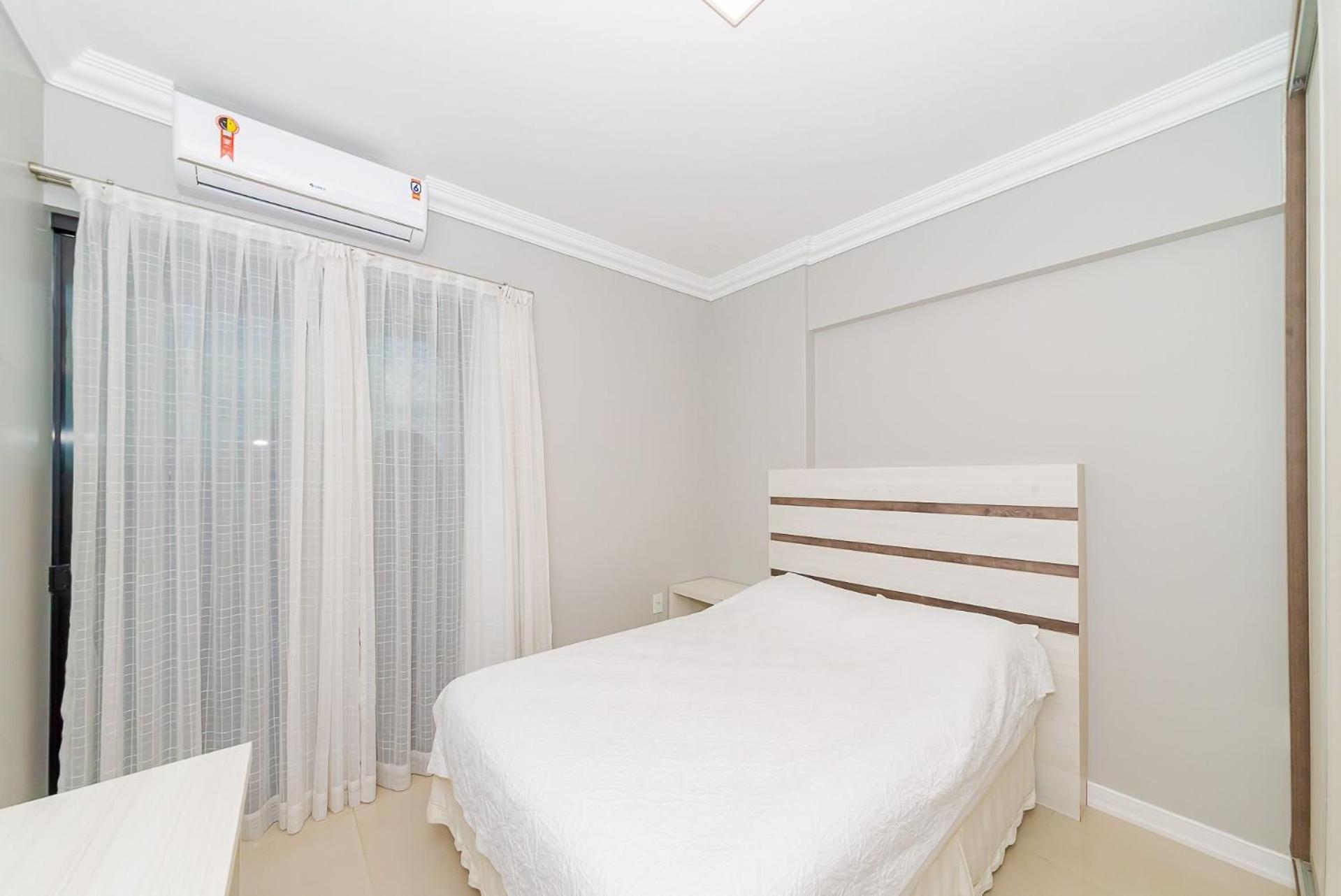 Apto Amplo 1Suite Mais 2Quartos - Quadra Mar 50M Da Praia - Somente Familiares Balneario Camboriu Luaran gambar