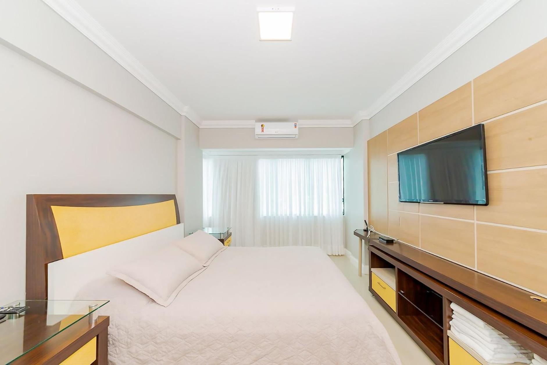 Apto Amplo 1Suite Mais 2Quartos - Quadra Mar 50M Da Praia - Somente Familiares Balneario Camboriu Luaran gambar